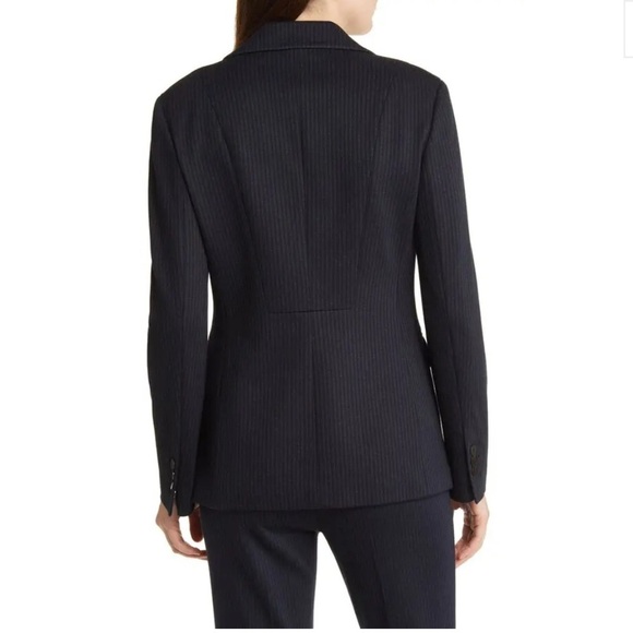 THEORY Fairfield Stripe Riding Blazer size 8 NAVY/Grey stripes - Picture 3 of 7